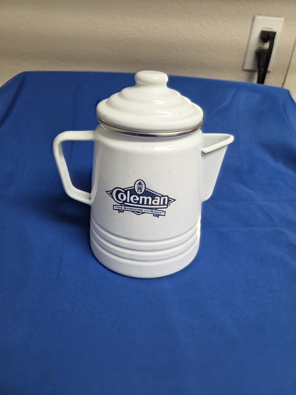 Vintage Coleman-Lantern Sunshine Of The Night Enamelware Graniteware Coffee Pot
